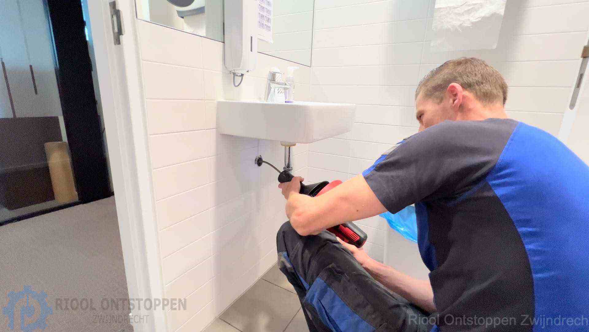 Afvoer Ontstoppen Zwijndrecht